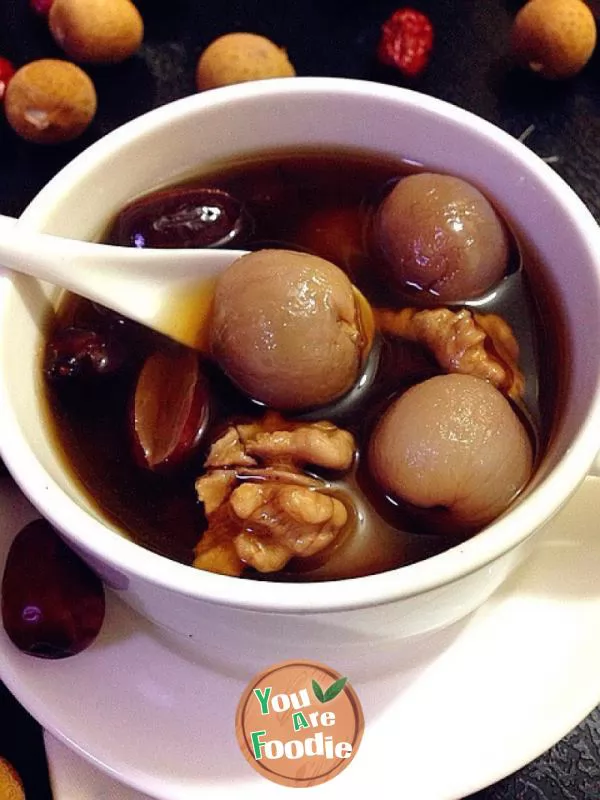 Longan-and-jujube-sweet-soup