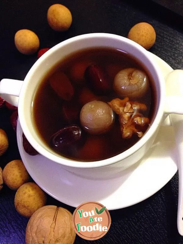 Longan and jujube sweet soup