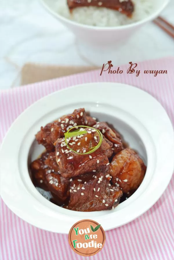 [braised pork ribs]