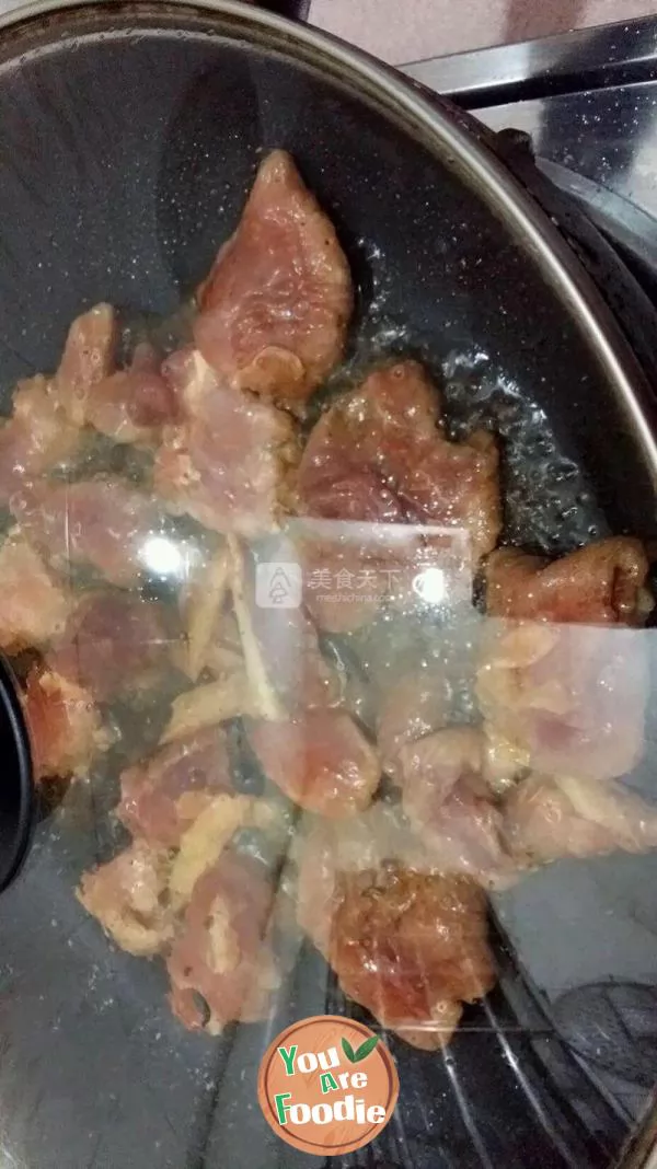 Fried lean meat slices