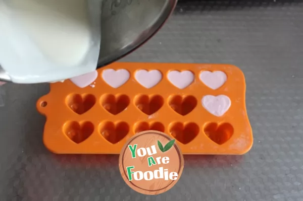 [tomato recipe] handmade Valentine's Day chocolate in heart-shaped box - Handmade with more love