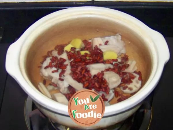 [red bean lotus root big bone soup]