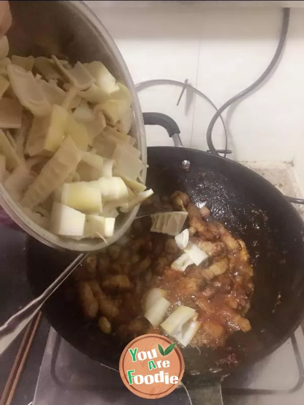 Braised pork with bamboo shoots