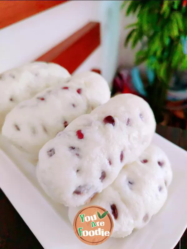 Milk flavored red bean roll