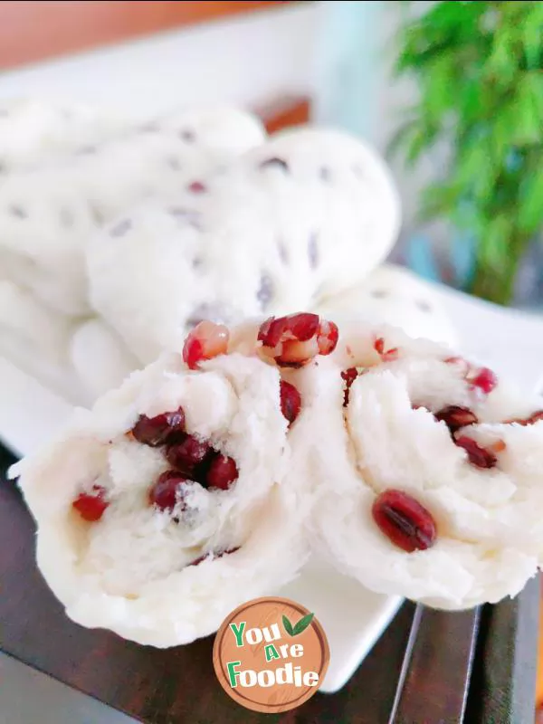 Milk flavored red bean roll