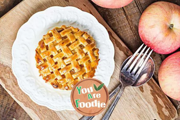 Christmas apple pie
