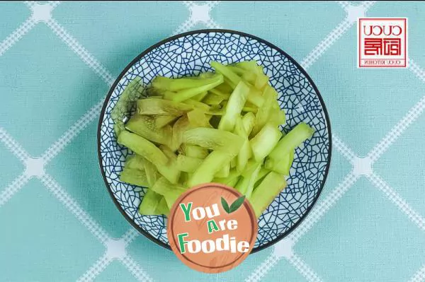 Sweet-and-sour-watermelon-peel