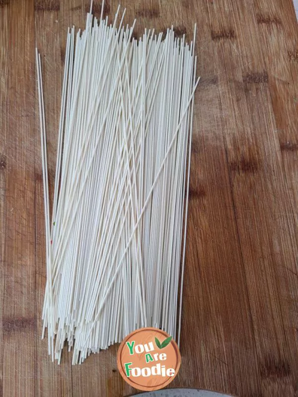 Noodles with Eggplant and Meat Paste