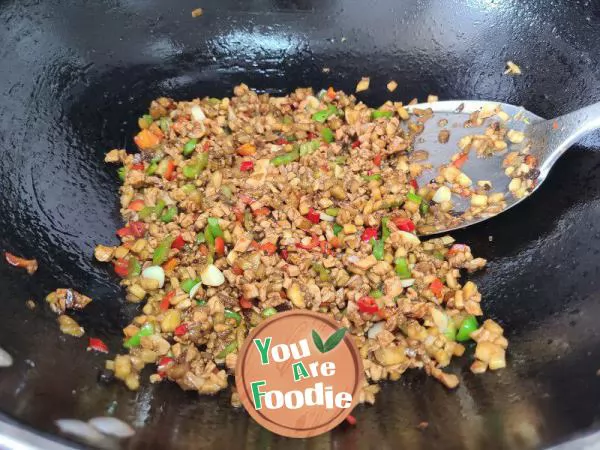 Noodles with Eggplant and Meat Paste