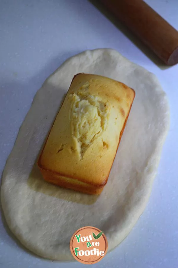 Delicious sandwich -- heavy butter cake toast