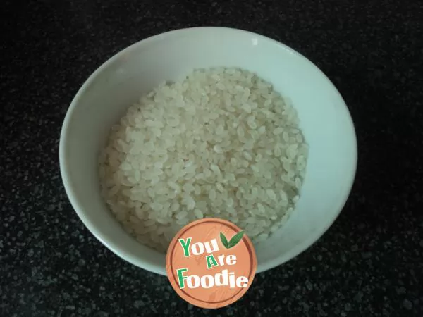 Nourishing Yin, moistening dryness, supplementing qi and promoting body fluid -- [soybean milk jujube porridge]