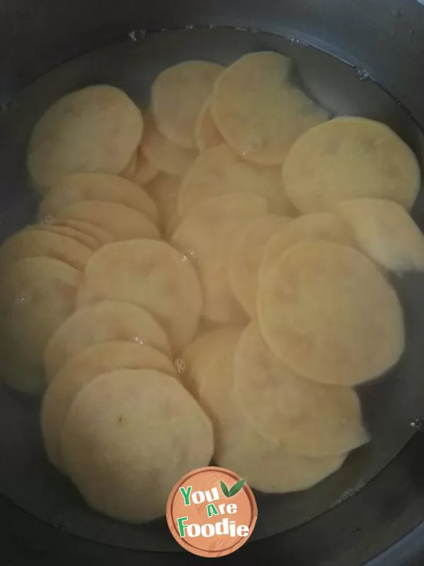 Fried sweet potato slices