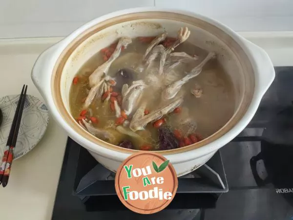 Pigeon Noodles in soup