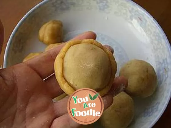 Lotus seed yolk moon cake