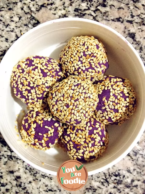 Heart for health -- zero cooking skill purple potato cheese ball