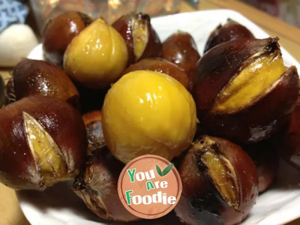 Roasted-chestnuts-with-sugar