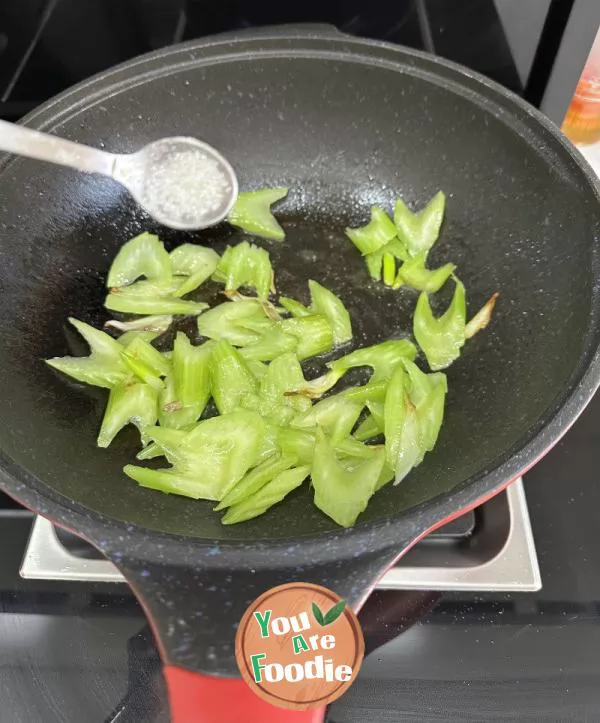 Fried celery with vegetables