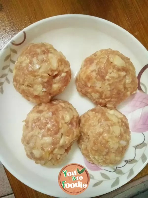 Braised Pork Balls in Gravy Sauce