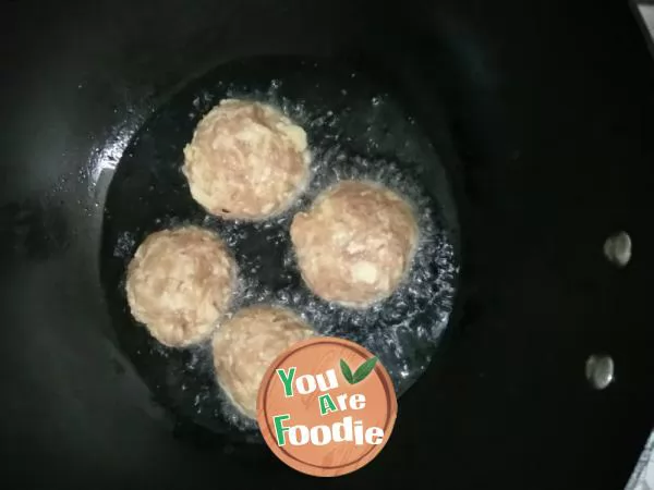 Braised Pork Balls in Gravy Sauce