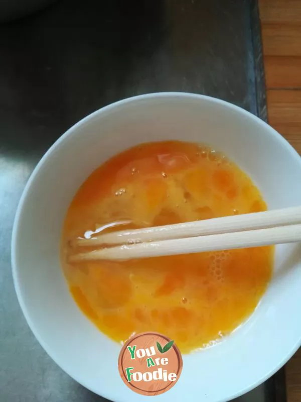 Steamed bean curd jelly served with sauce