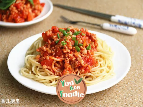 Noodles with tomato meat sauce