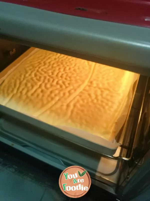 Tiger skin cake roll