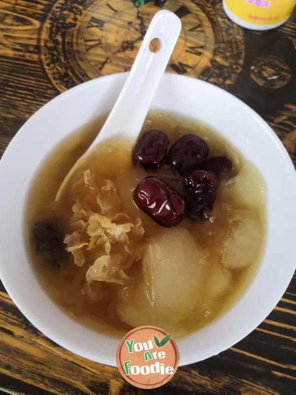 Snow-pear-and-tremella-soup