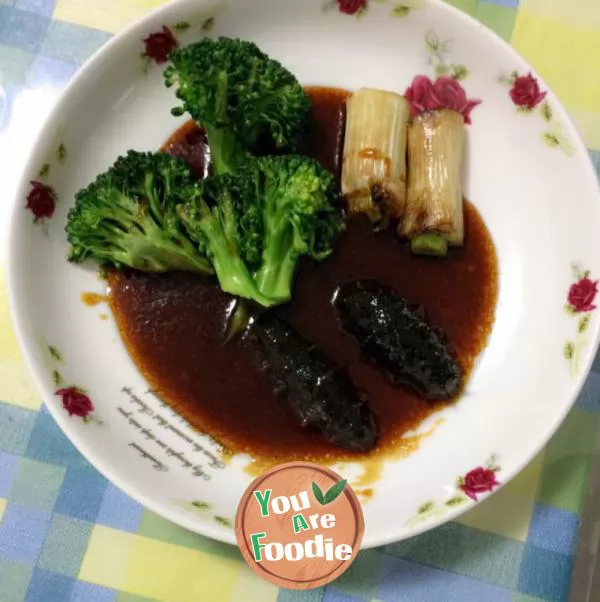 Sea cucumber with scallion oil