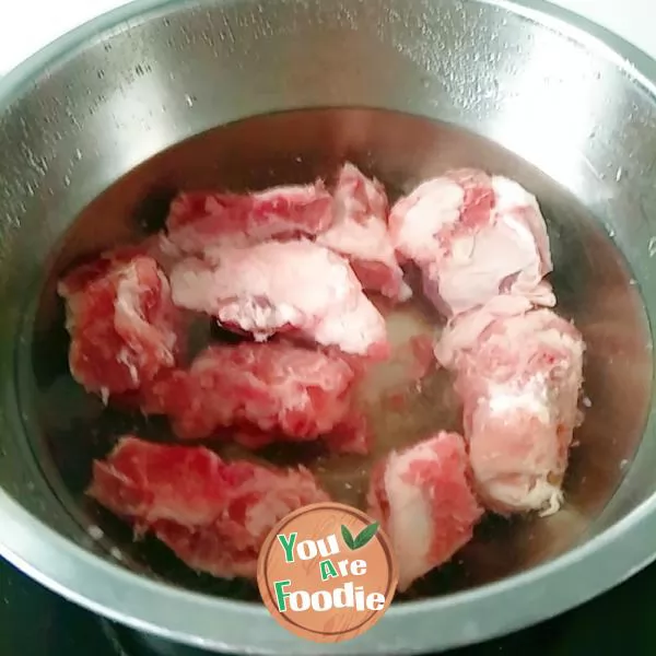 Stewed spare ribs soup