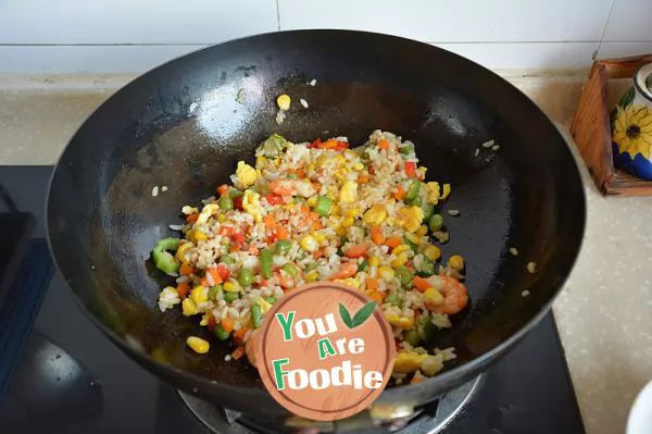 Stir-Fried Rice with Shrimp