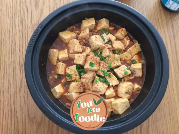 Mapo-Tofu-in-Taji-pot