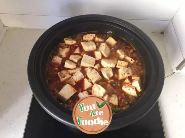 Mapo Tofu in Taji pot