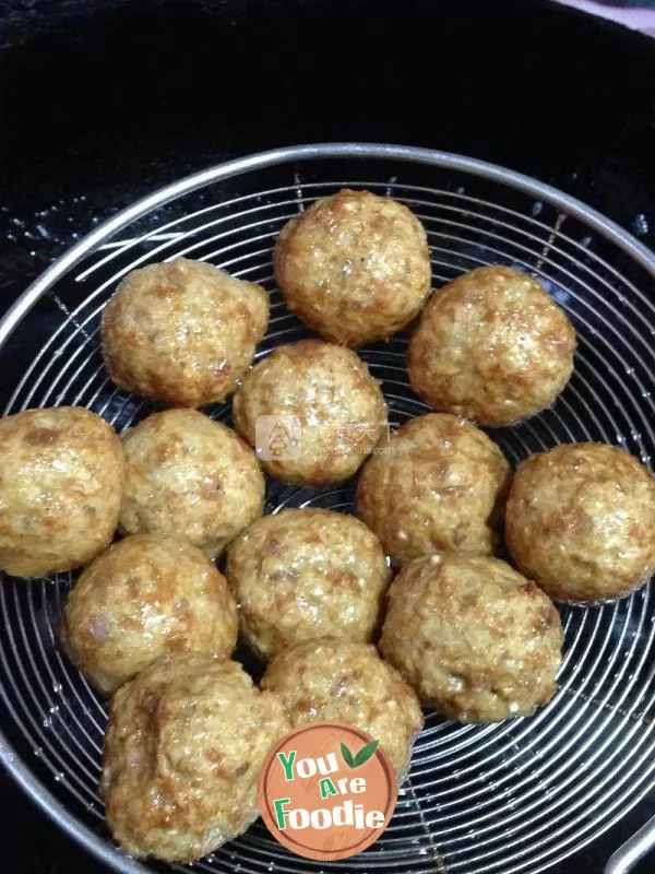 Braised lotus root balls with potherb mustard