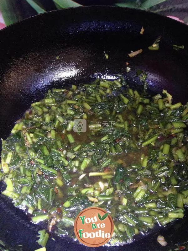 Braised lotus root balls with potherb mustard