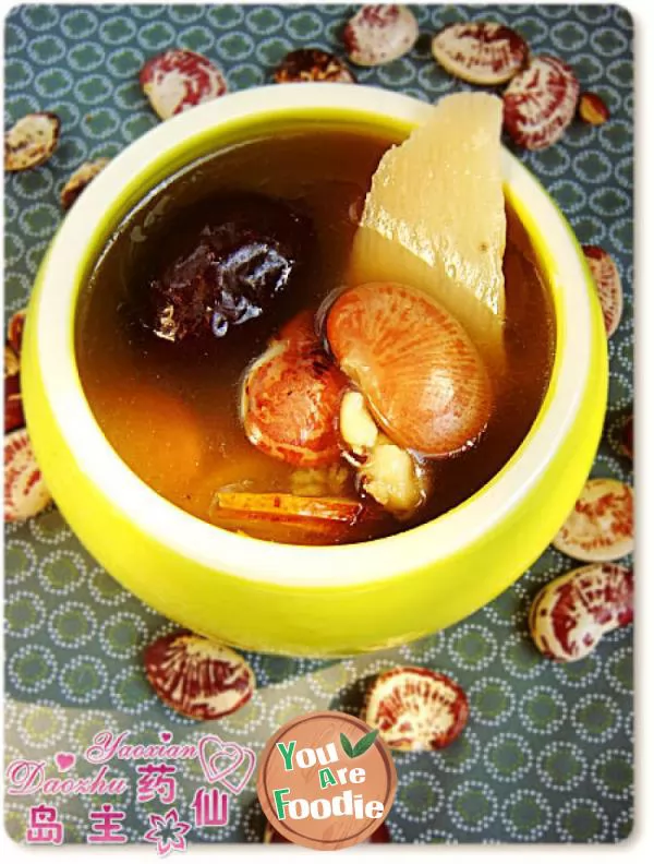 [Cantonese-cuisine-of-the-eight-major-cuisines]-tonifying-the-kidney,-relaxing-the-muscles,-activating-collaterals,-promoting-qi-and-removing-dampness---five-finger-hair-peach-blossom-bean-soup