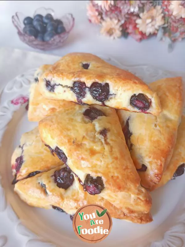 Yogurt blueberry Scone
