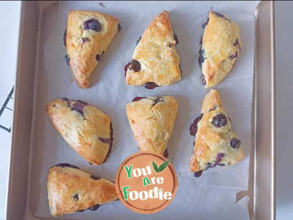 Yogurt blueberry Scone
