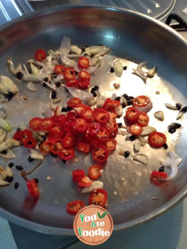 Stewed cabbage stem with black bean sauce