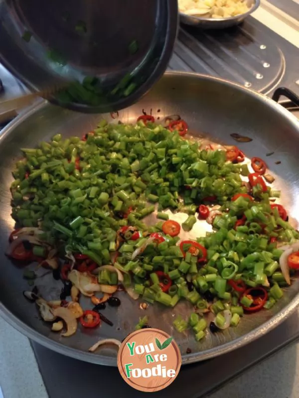 Stewed cabbage stem with black bean sauce