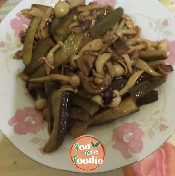 Stir-fried-pickled-cucumber-with-mushroom