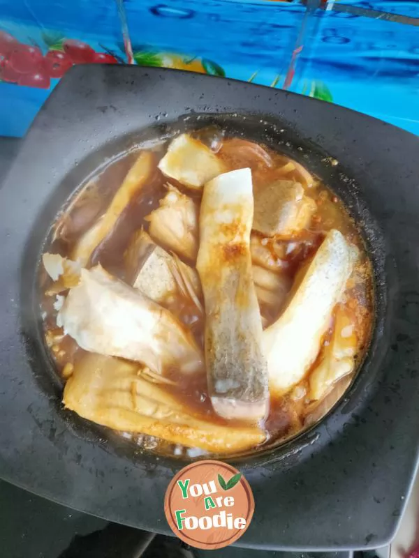 Fish belly and Flammulina velutipes