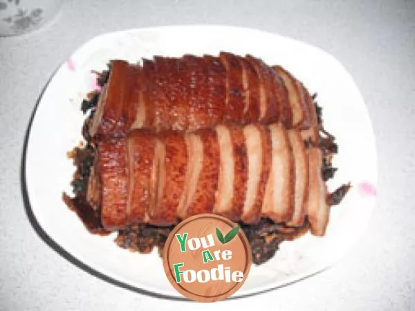 Share a private dish -- braised pork with plum vegetables