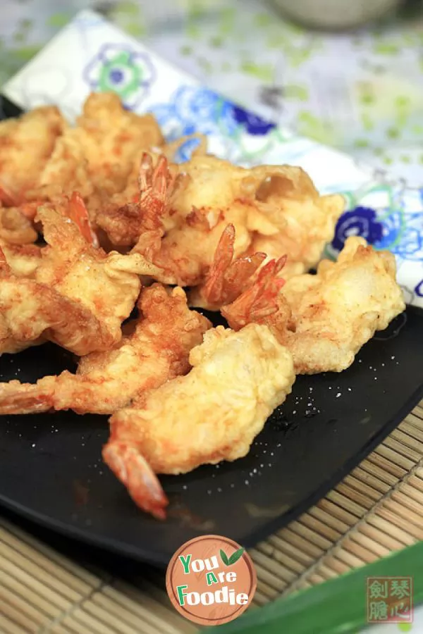 Crispy fried prawns