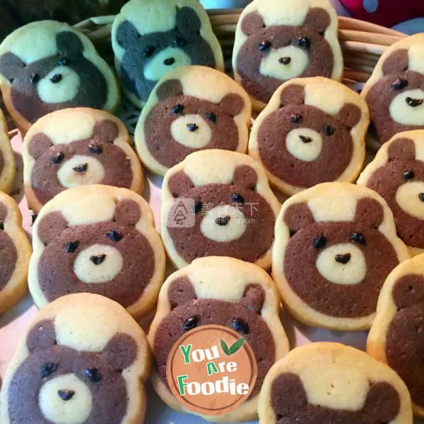 Cute bear biscuit