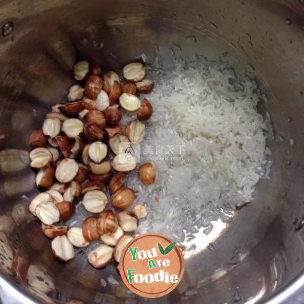 Lotus seed and sweet potato porridge