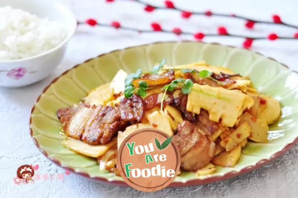 Double cooked pork with bamboo shoots