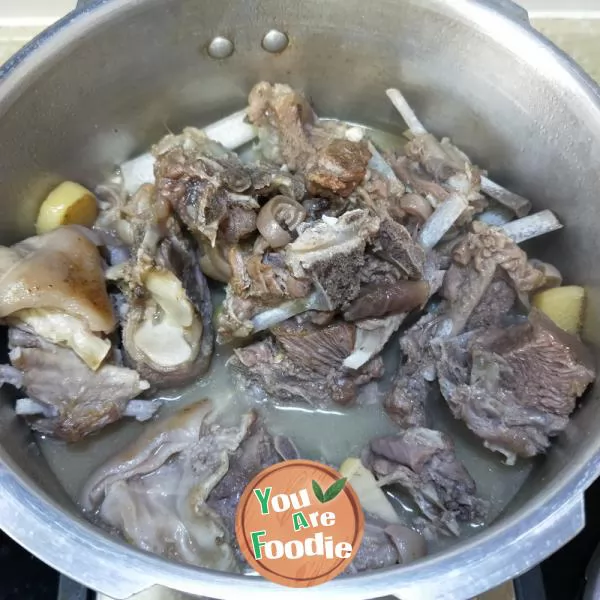 Mutton in clear soup