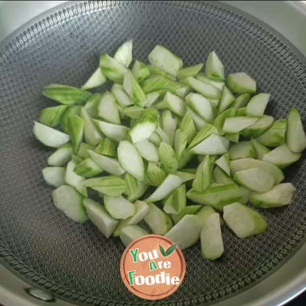 Fried towel gourd with sea rice