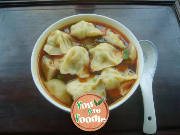 Dumplings in sour soup