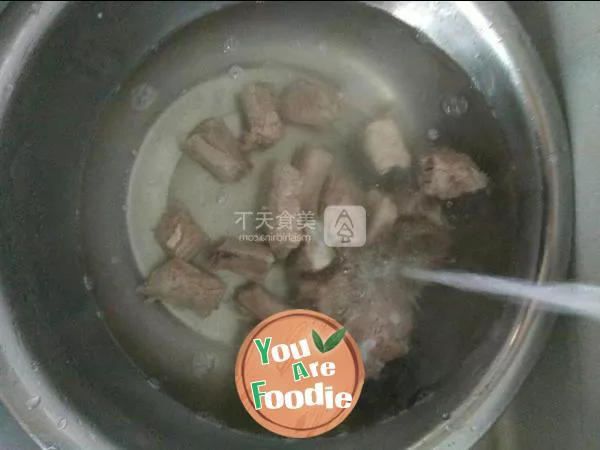 Huaishan spareribs soup